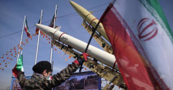 Монархии залива попросились в диалог США — Иран, напомнив о ракетной программе ИРИ