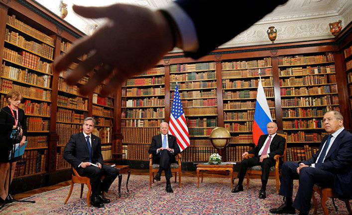 Встреча Байдена и Путина: пресса США подвергается жесткому обращению со стороны российских секьюрити-агентов (Fox News, США)
