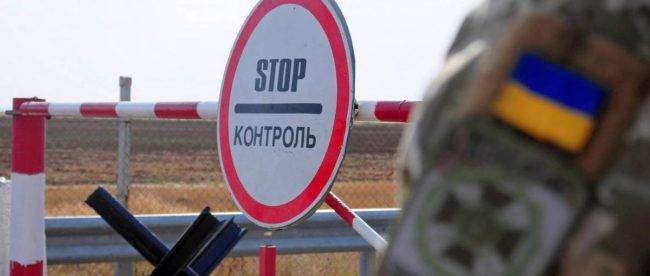 Правительство отменило требование теста на COVID-19 для украинцев, возвращающихся из-за границы