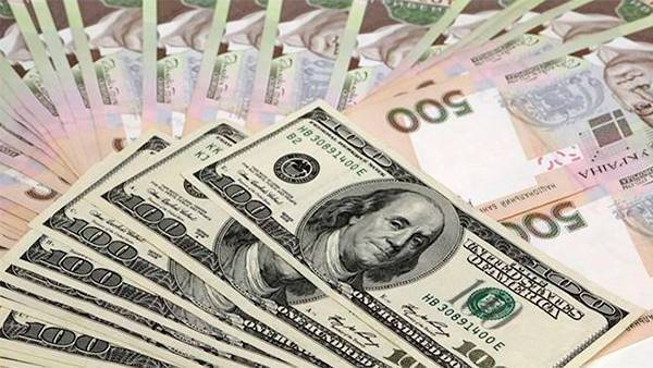 Доллар 16 июня подорожал из-за валютных покупок иностранцев, получивших гривню от Минфина
