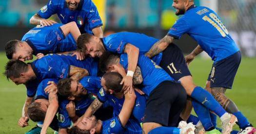 Сборная Италии победила команду Швейцарии и стала первой участницей плей-офф чемпионата Европы