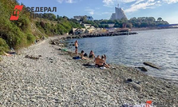 Свердловский ЦУР помог девочке с инвалидностью получить путевку на море
