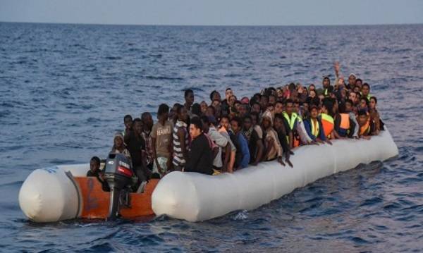 ООН возмутилась возвращением 270 спасëнных в море мигрантов в «небезопасную» Ливию