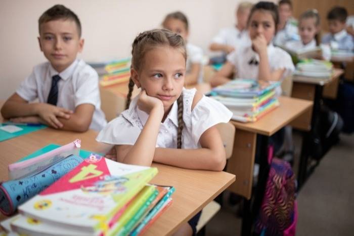 Пособие для подготовки детей из многодетных семей к школе увеличили на Ставрополье