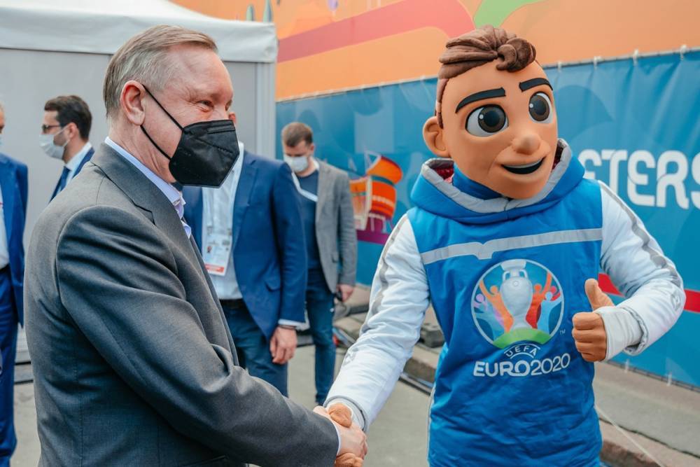 «Переживал на трибуне каждую сложную минуту»: Беглов поделился впечатлениями от первой победы России на Евро-2020