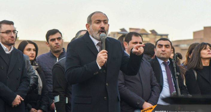 В Ереване стартовал заключительный митинг сторонников Никола Пашиняна