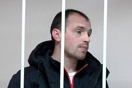 Пойманным ФСБ подполковнику и майору полиции вынесли приговор за вымогательство