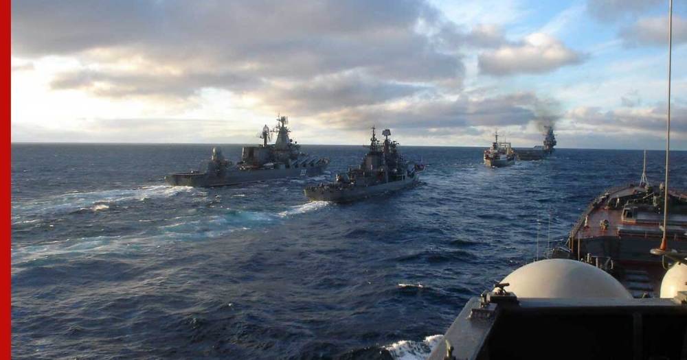 Российские корабли и авиация отразили атаки условного противника в Тихом океане