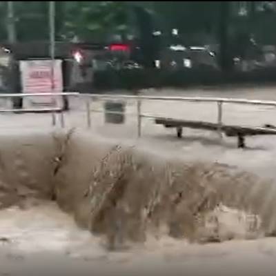Режим ЧС введен в Ялте из-за подтоплений, вызванных сильными дождями