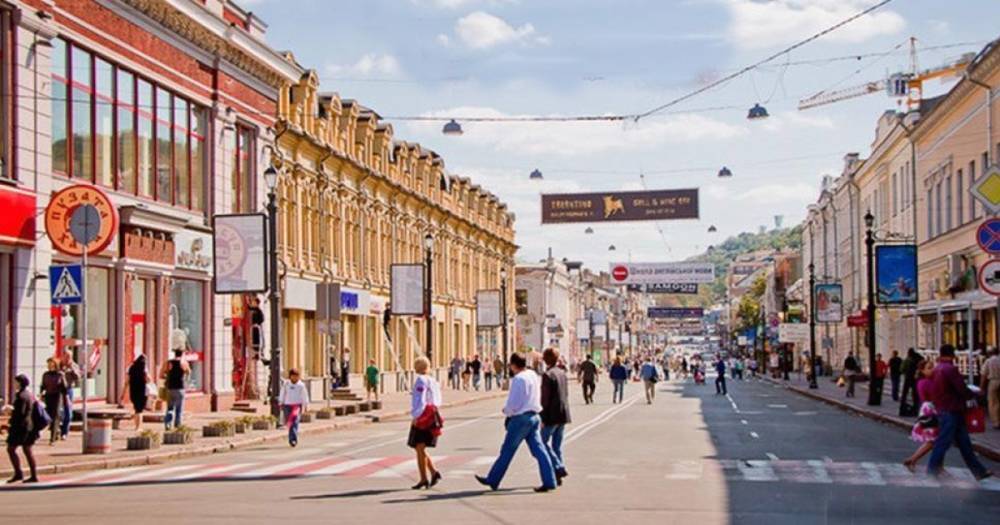 В Киеве пешеходную улицу Сагайдачного сделают проезжей (ФОТО)
