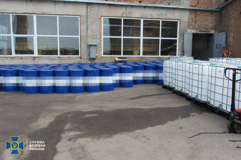 Возле Калиновки компания ежемесячно закапывала по 500 тонн опасных ядов