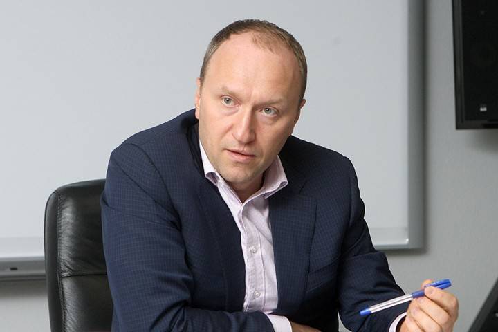 Андрей Бочкарев: Строительство вертолетной площадки завершается в больнице в Коммунарке