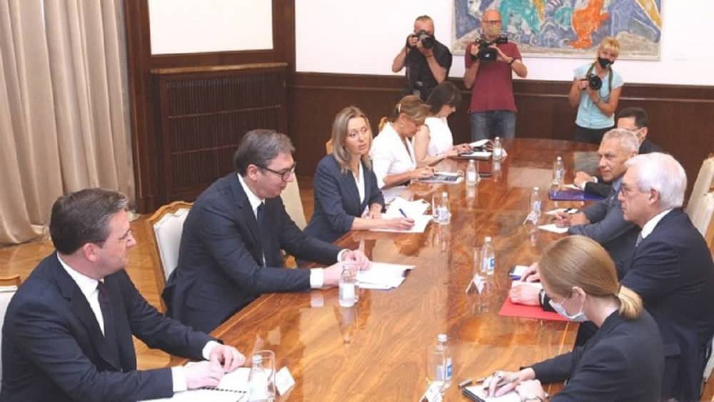 Вучич с заместителем Лаврова обсуждали визит Путина в Сербию