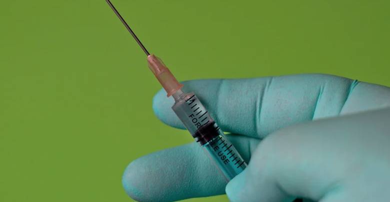 Учёные в России выявили новые мутации коронавируса, снижающие эффективность вакцин