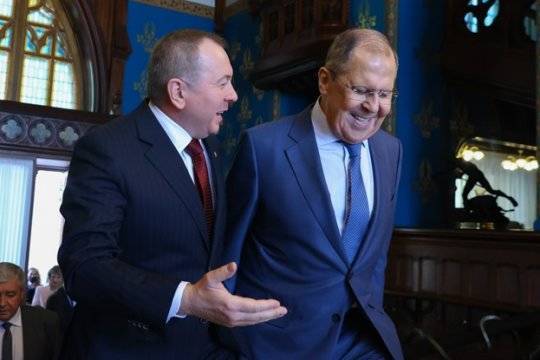 Владимир Макей призвал не волноваться из-за санкций