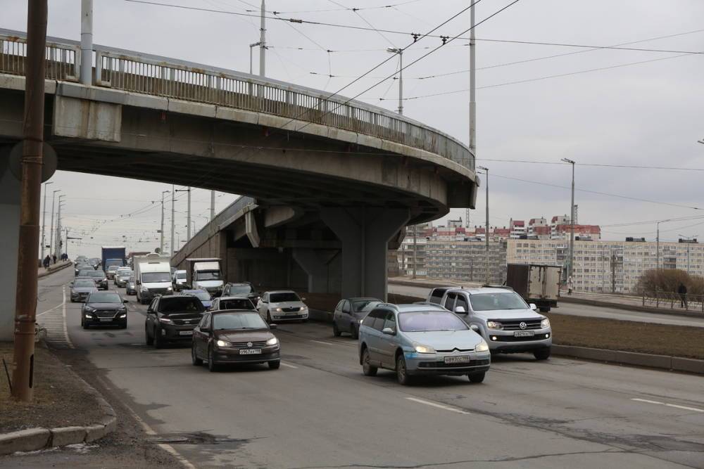 Новые дорожные ограничения ждут петербуржцев на трассе «Кола»