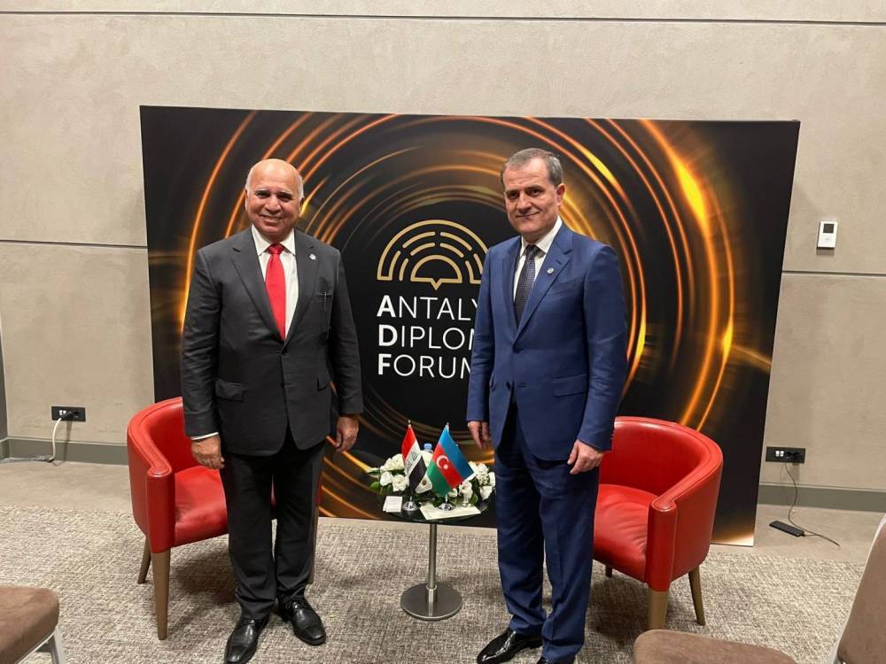 Азербайджан и Ирак обсудили перспективы сотрудничества в ряде сфер