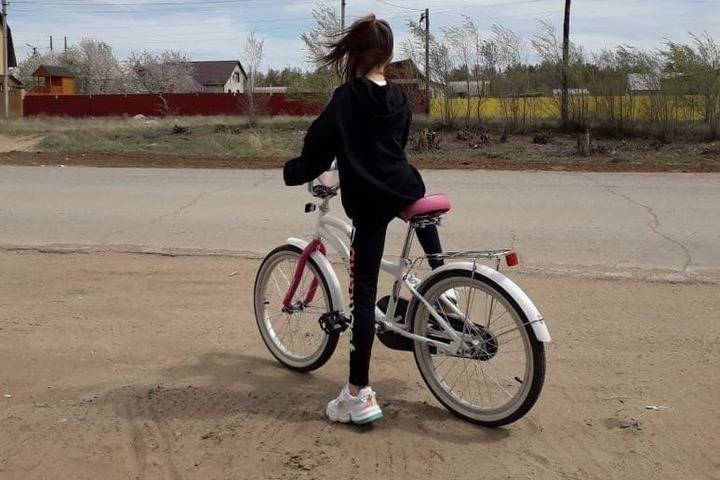 Велосипедиста и двух пешеходов сбили в Саратовской области