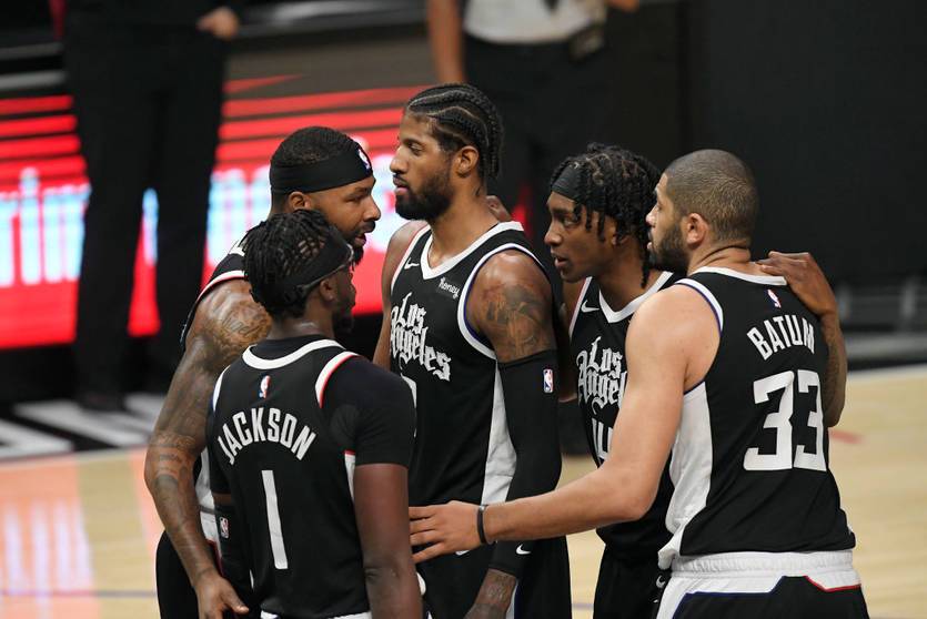 Плей-офф НБА: Клипперс шокировали Юту, Филадельфия обыграла Атланту