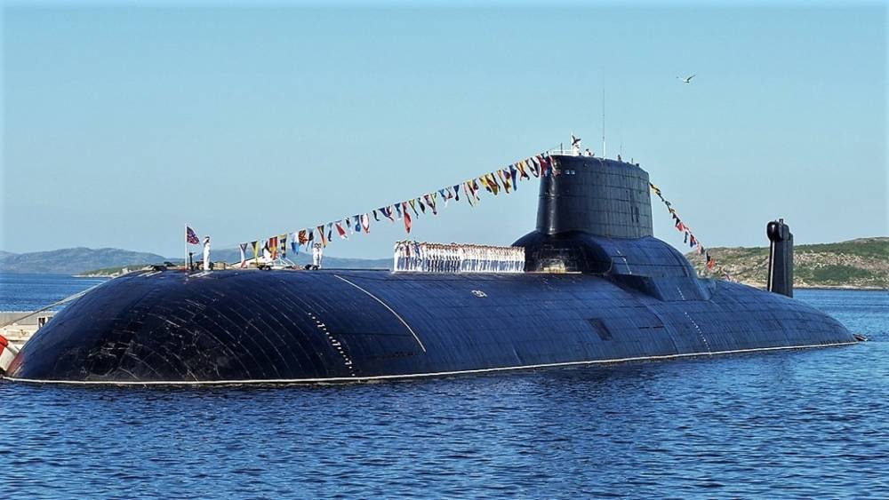 МПК "Нарьян-Мар" во время учений в Белом море обстрелял бомбами самую большую в мире АПЛ