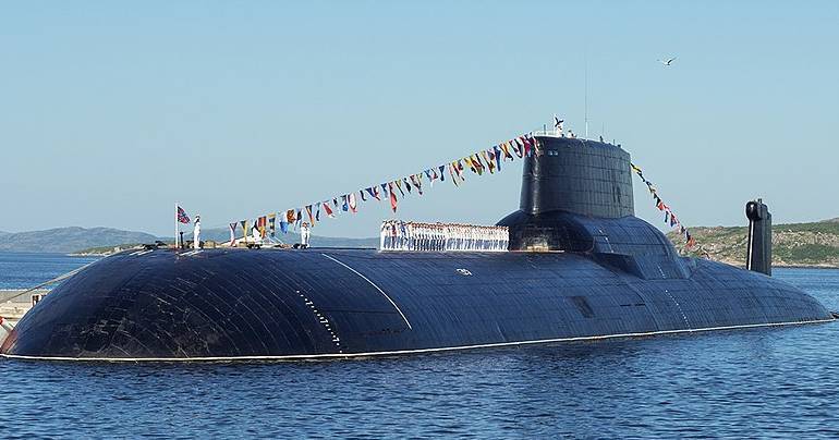 ВМФ России задействовал самую большую в мире АПЛ «Дмитрий Донской» в учениях в Белом море