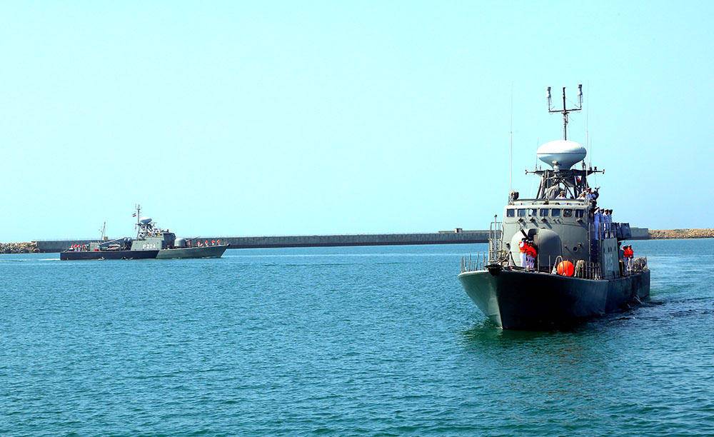 Корабль ВМС Ирана загорелся в ходе учебной миссии в Персидском заливе