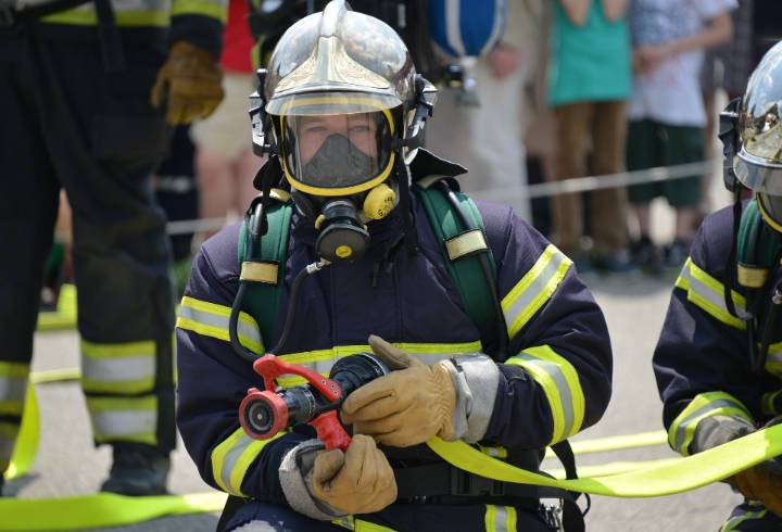 В 2021 году Ленобласти понадобилось в 8 раз больше пожарных, чем в 2020-м