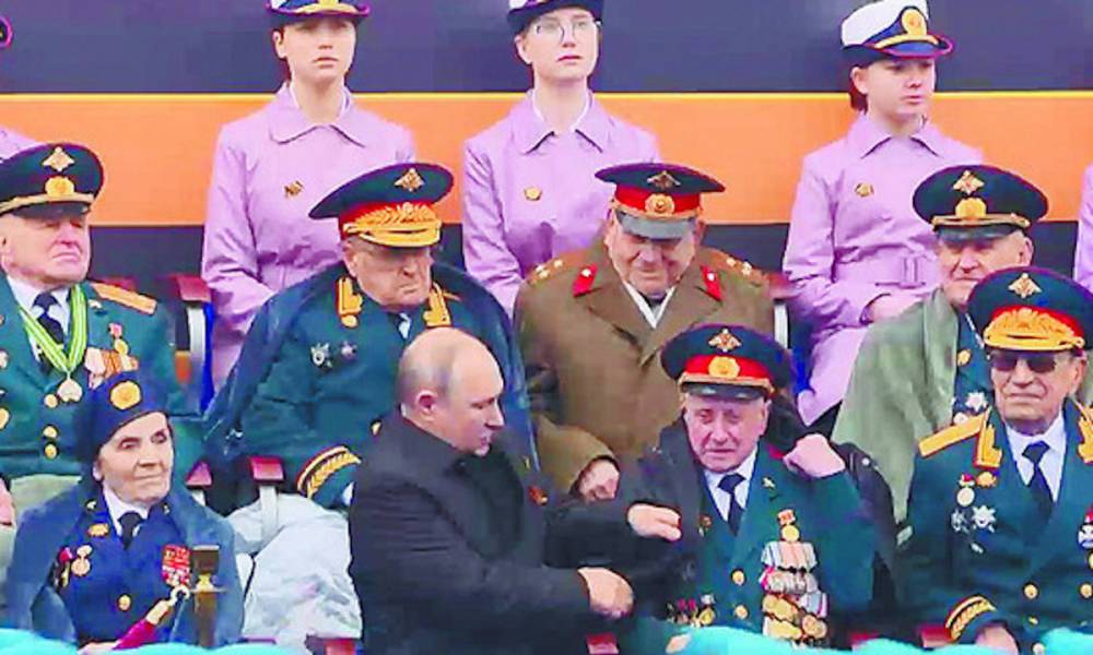 Мошенники обманули ветерана, о котором заботился Путин на Параде Победы