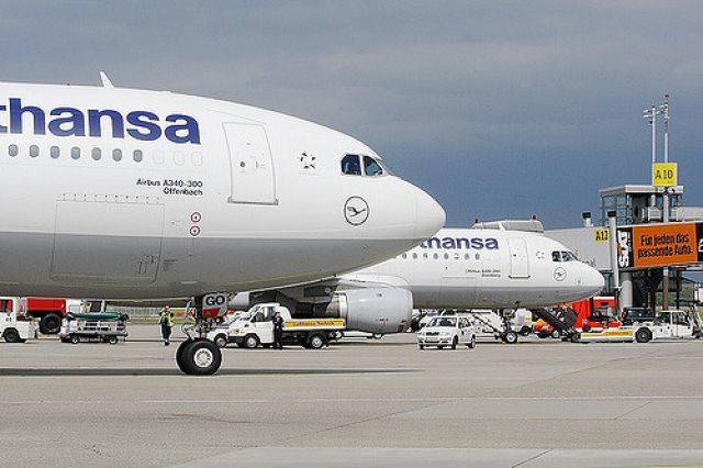 Lufthansa отменила авиарейсы из Москвы и Петербурга во Франкфурт