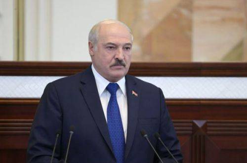 Лукашенко намекнул на готовность признать "ЛДНР"