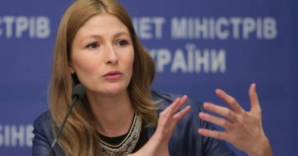 Джапарова обещает, что Украина введет санкции, если хоть один самолет Беларуси окажется в оккупированном Крыму