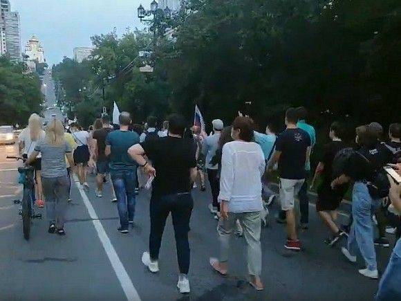 Жители Хабаровска митинговали против «политического произвола»