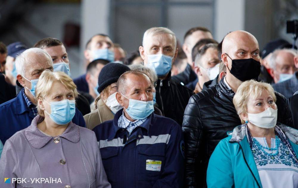 В Украине за сутки обнаружили менее 500 новых случаев COVID-19