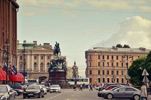 В Санкт-Петербурге с 21 июня вводятся дополнительные ограничения из-за коронавируса