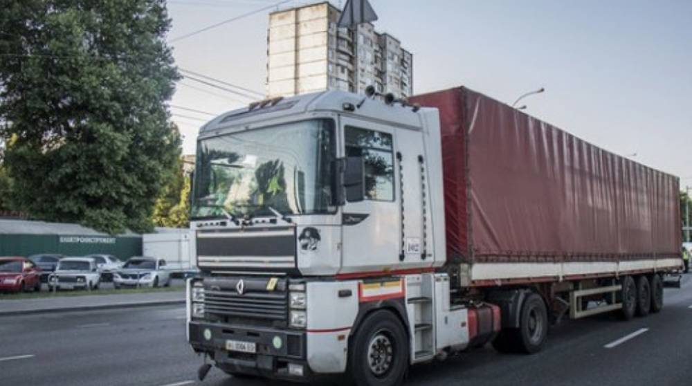 В Киеве с сегодняшнего дня ограничивают въезд грузовиков из-за жары