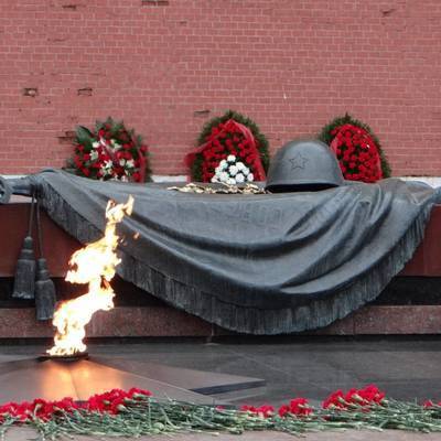 Путин 22 июня возложит цветы к Могиле Неизвестного Солдата