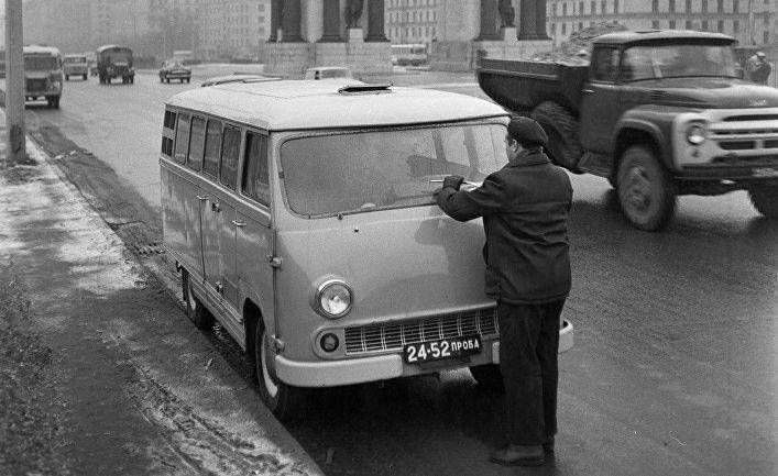 Финский журнал в 1977 году так писал о советских автомобилях на газе: «В принципе, перевести автомобиль на газ довольно легко» (Tekniikan Maailma, Финляндия)