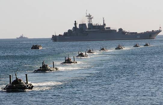 Василий Дандыкин: Россия взбесила НАТО в Черном море из-за своего флота