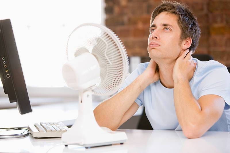 В Роспотребнадзоре напомнили о сокращении рабочего дня в жару