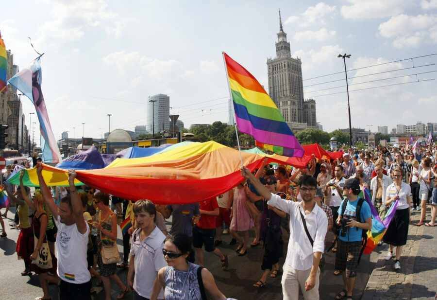 Гей-парад в Варшаве поссорил дипломатов Германии и Польши