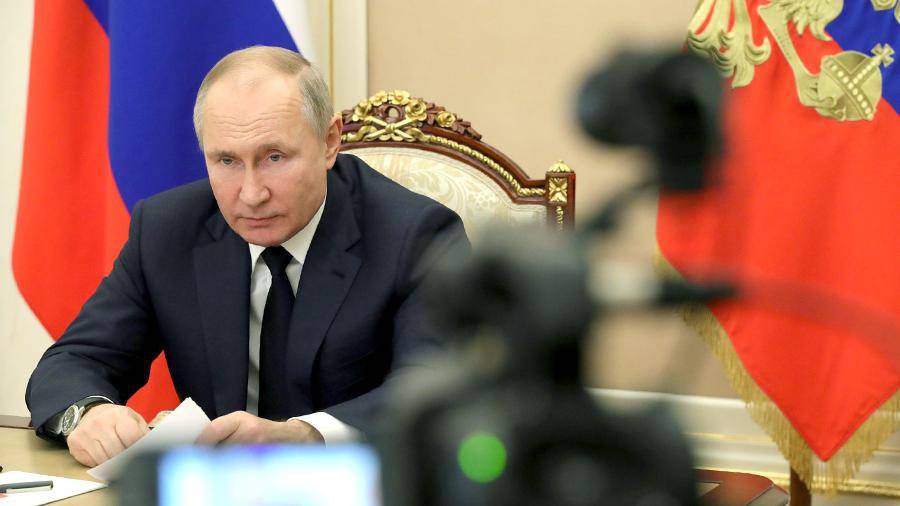 Путин проводит встречу с депутатами Госдумы. Трансляция