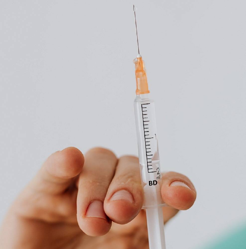 Астраханский минздрав опроверг сообщение о дефиците вакцины от бешенства