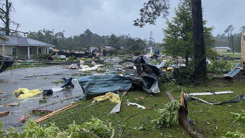 13 человек, включая 10 детей, погибли из-за последствий тропического шторм Клодетт