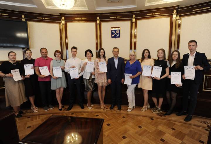 Молодых ленинградцев наградили за проектирование бюджета