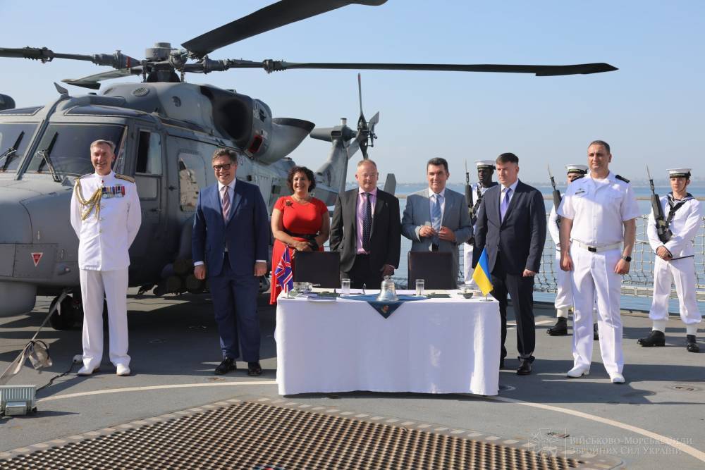 В Одессе между Украиной и Великобританией подписан Меморандум о реализации проектов морского партнерства