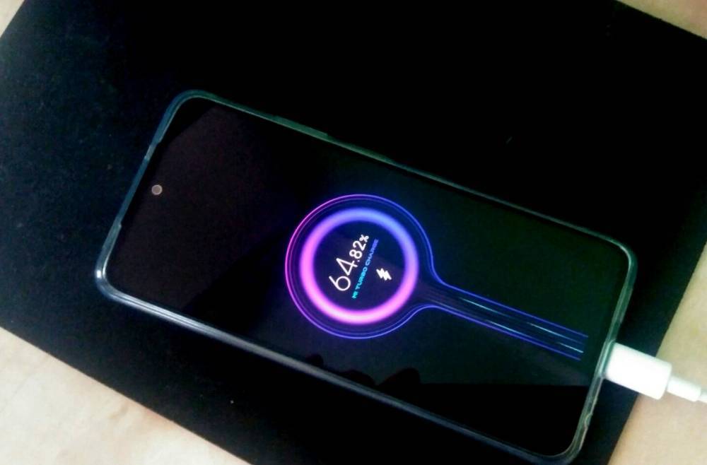 Xiaomi представил новую уникальную зарядку для смартфонов