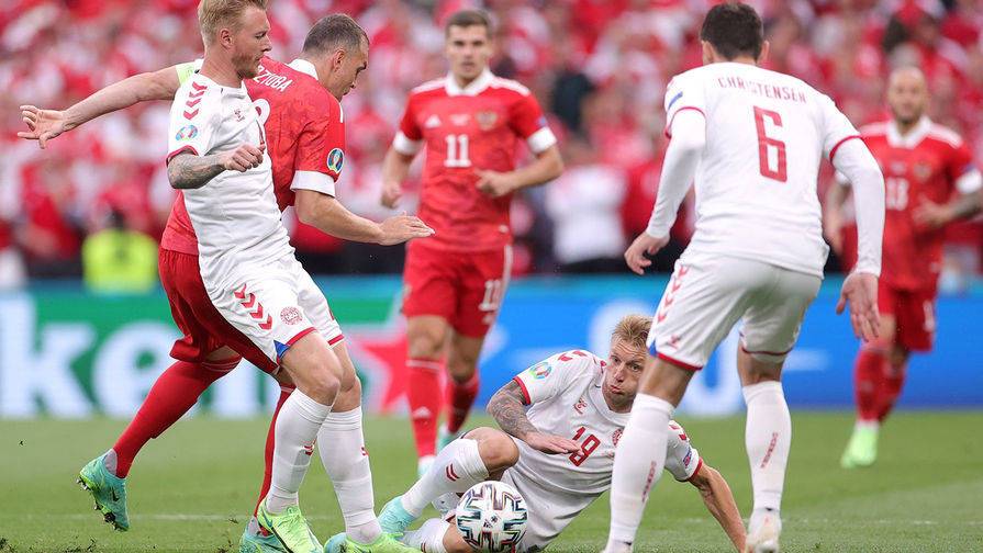 Дания открыла счет в матче со сборной России на Евро-2020
