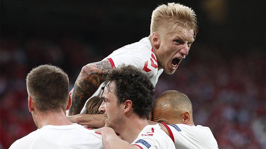 Дания открыла счет в матче с Россией на Евро-2020