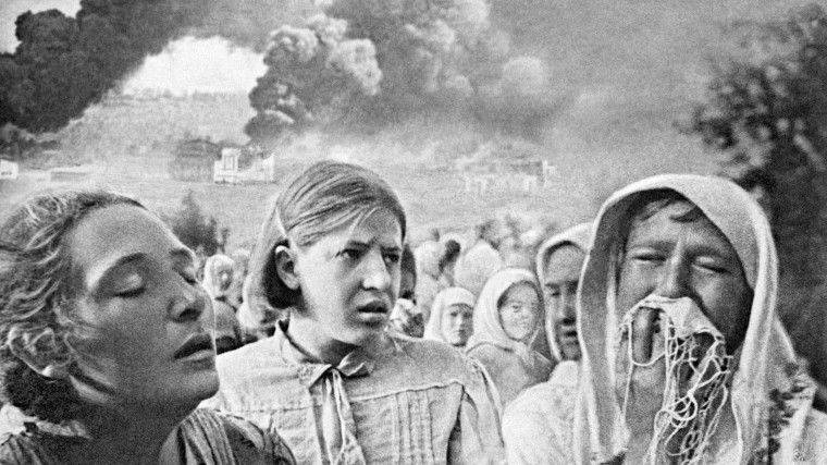 День памяти и скорби. Россияне вспоминают о жертвах Великой Отечественной войны