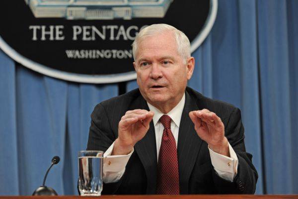 Экс-глава ЦРУ и Пентагона: США ввели против России слишком много санкций